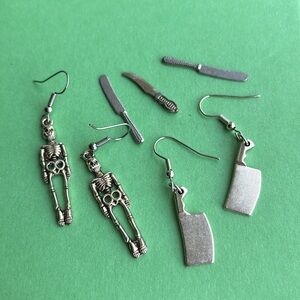 🔪7-pc Creepy Horror Slasher Film ☠️ Earring Bundle + 3 miniature knives